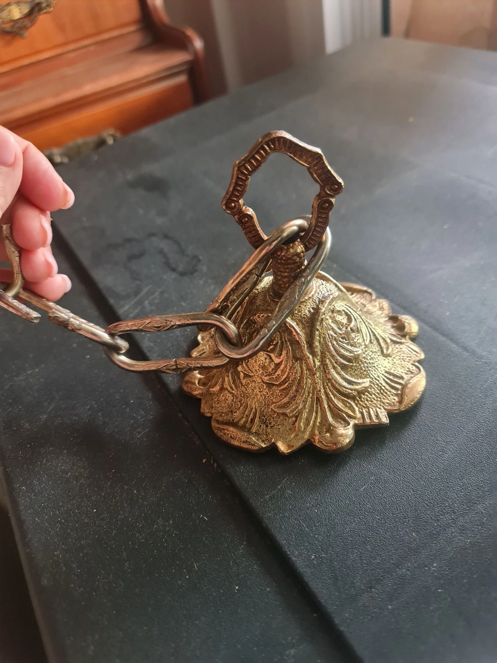 Antigo Rosetão e Corrente Original em Bronze Sólido – Estado Impecável – photo 5